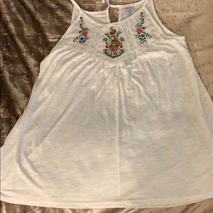 White bohemian floral lace detailed tank top